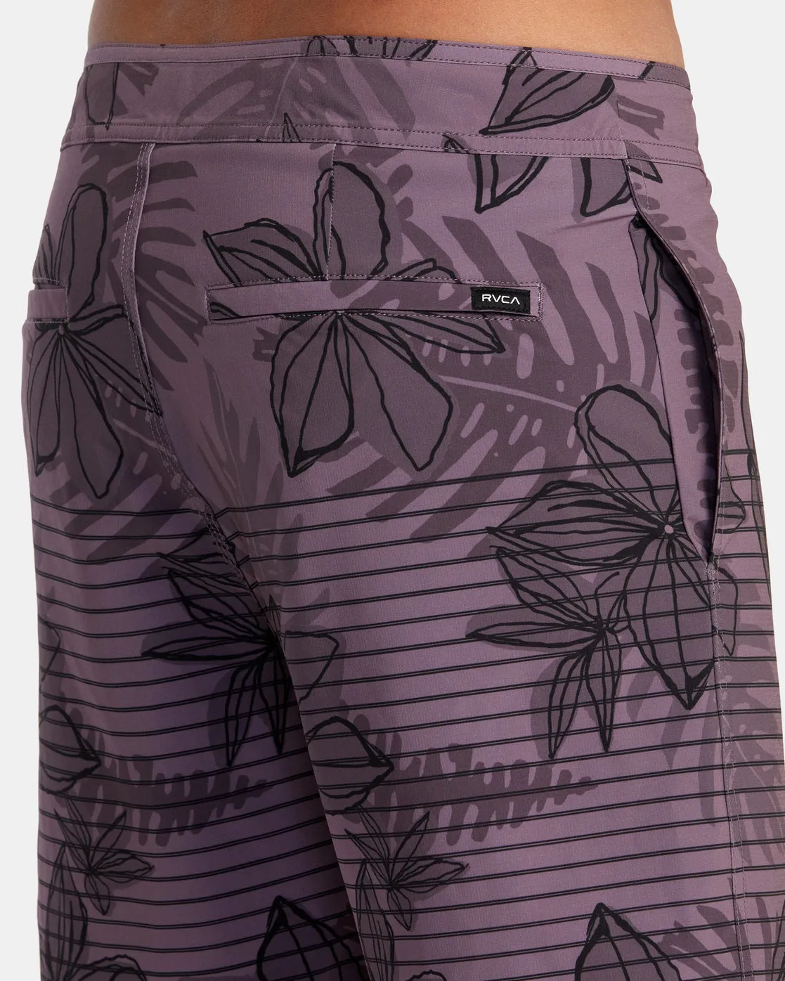 Curren 18" Boardshorts - Lavender Floral