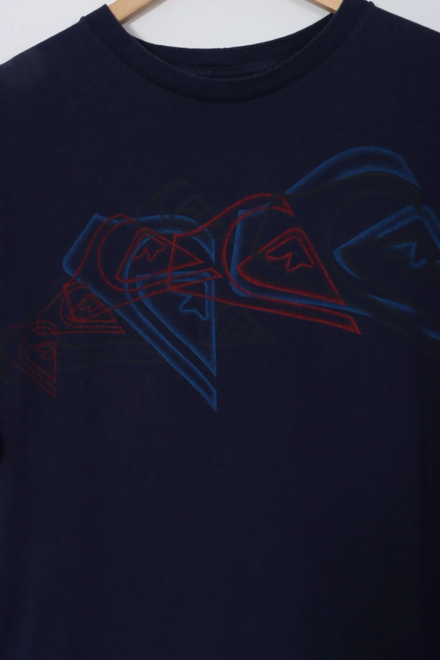 QUICKSILVER Surf Apparel Red & Blue Logo Wave Graphic Print Tee (L-XL)