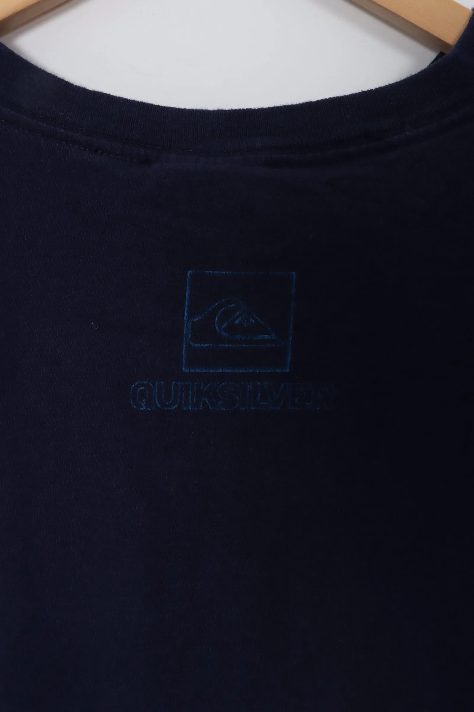 QUICKSILVER Surf Apparel Red & Blue Logo Wave Graphic Print Tee (L-XL)